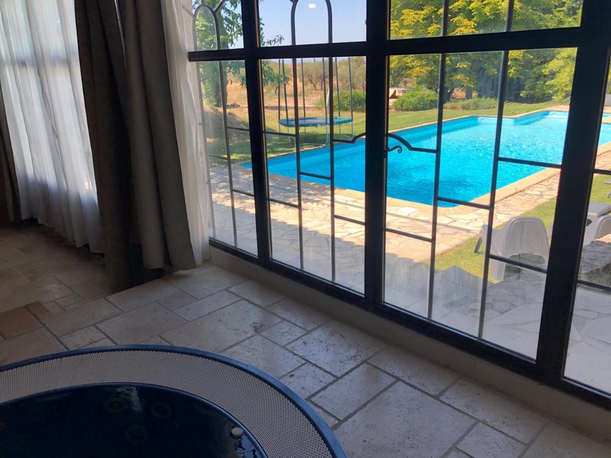 מלון Ventabren Le Pool House - Private Jacuzzi - Mas Des Sous Bois מראה חיצוני תמונה