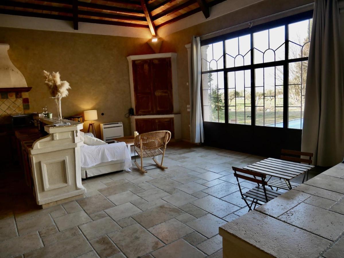 מלון Ventabren Le Pool House - Private Jacuzzi - Mas Des Sous Bois מראה חיצוני תמונה